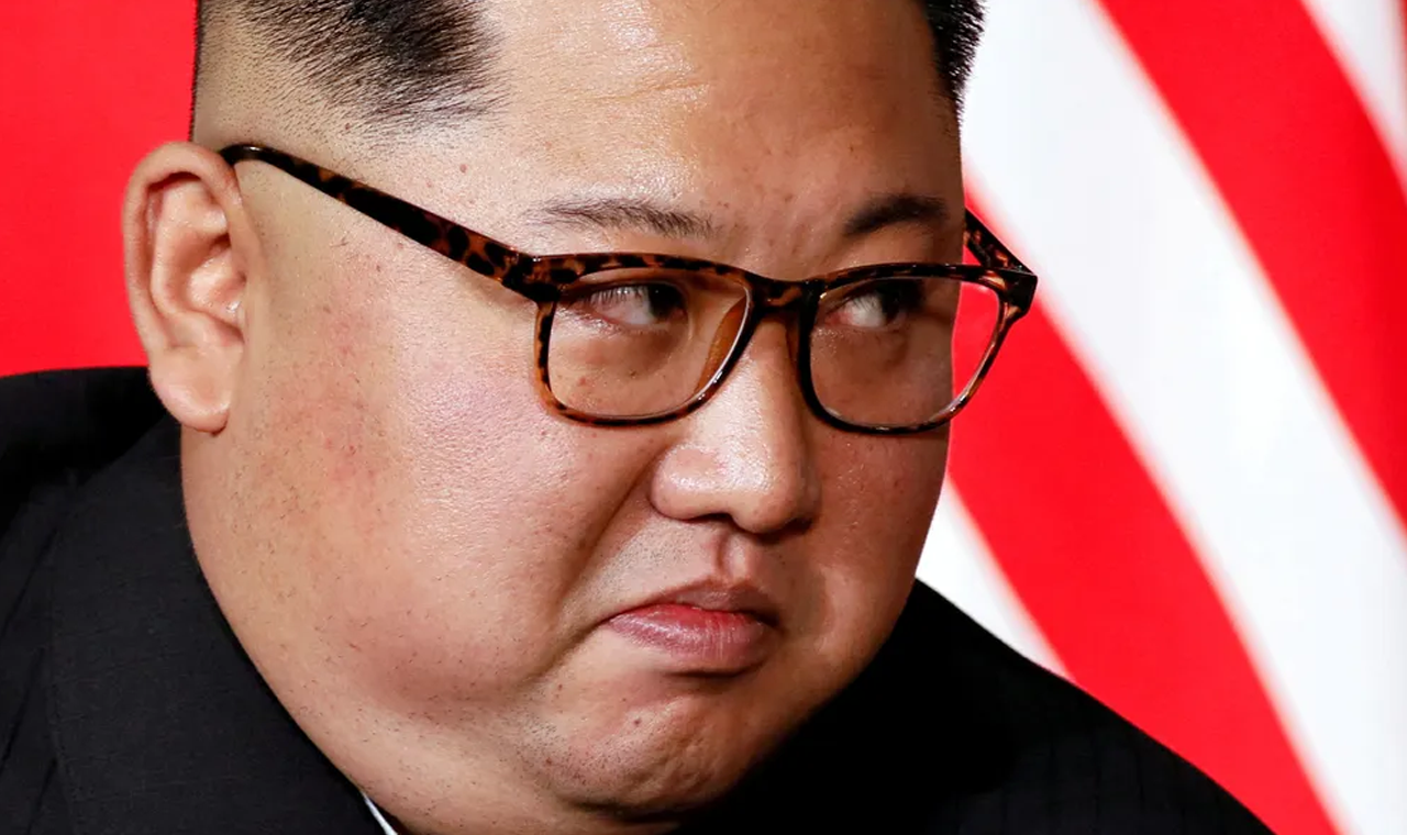 Kim Jong-un pede urgência para Coreia do Norte 'acelerar' preparativos de guerra