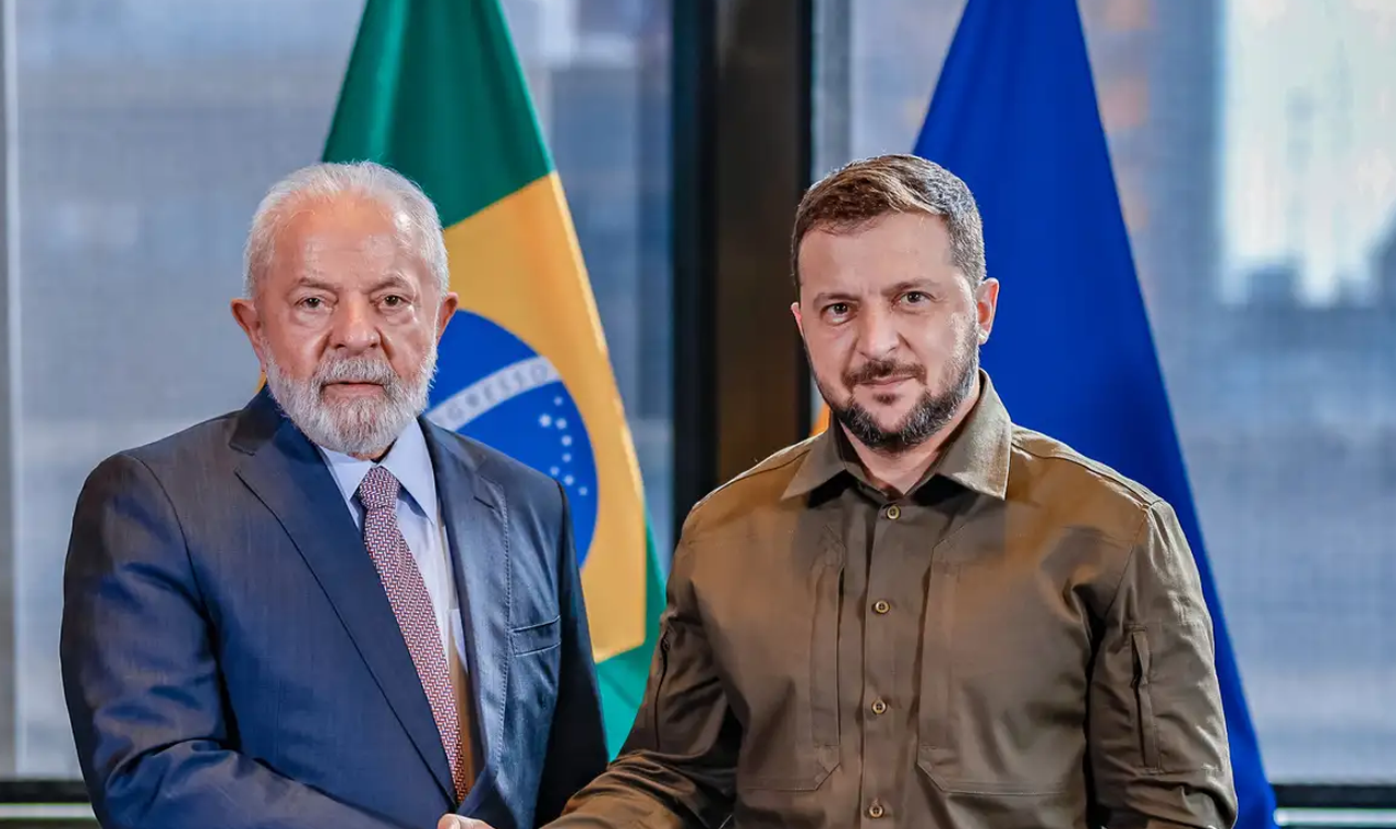 Planalto nega versão de Zelensky e diz que convidou o presidente ucraniano para posse de Lula