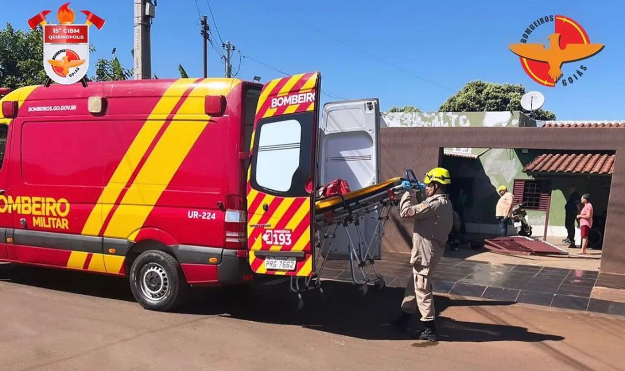 Acidente no Bairro Alvorada: Motociclista Perdeu o Controle e Invadiu Garagem