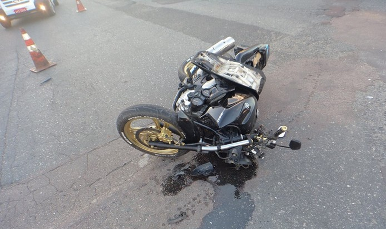 Colisão no Centro de Quirinópolis Deixa Motociclista Ferida