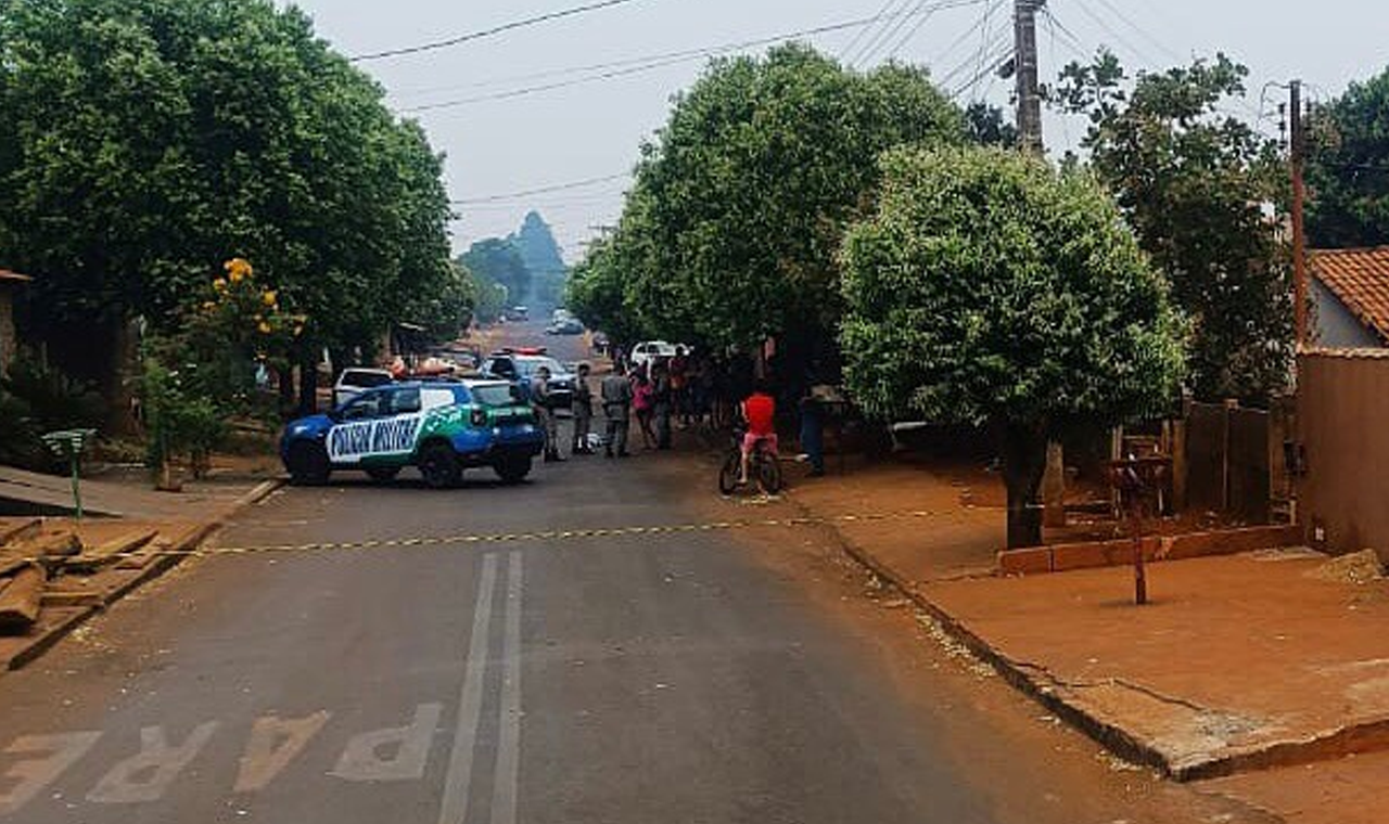 Homem foi preso após agredir desafeto a pauladas no bairro Flamboyant