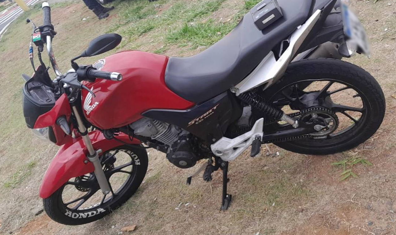 Menor de 16 anos é flagrado dirigindo motocicleta e veículo foi apreendido em Quirinópolis